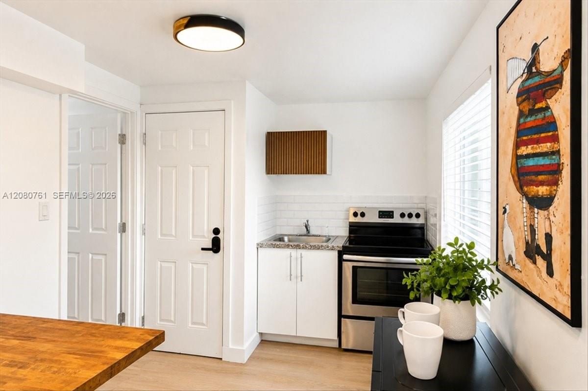 See details / sq. ft. $ 2026-08-31 0 Photo