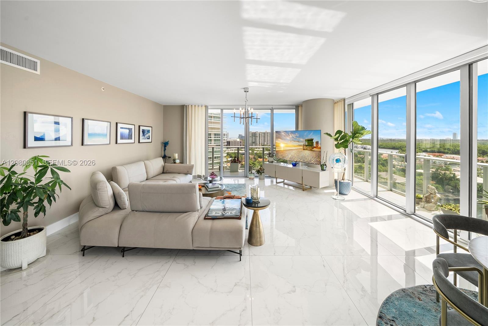 See details 4-1208 3 / 4 1892 sq. ft. $ 2026-08-31 0 Photo