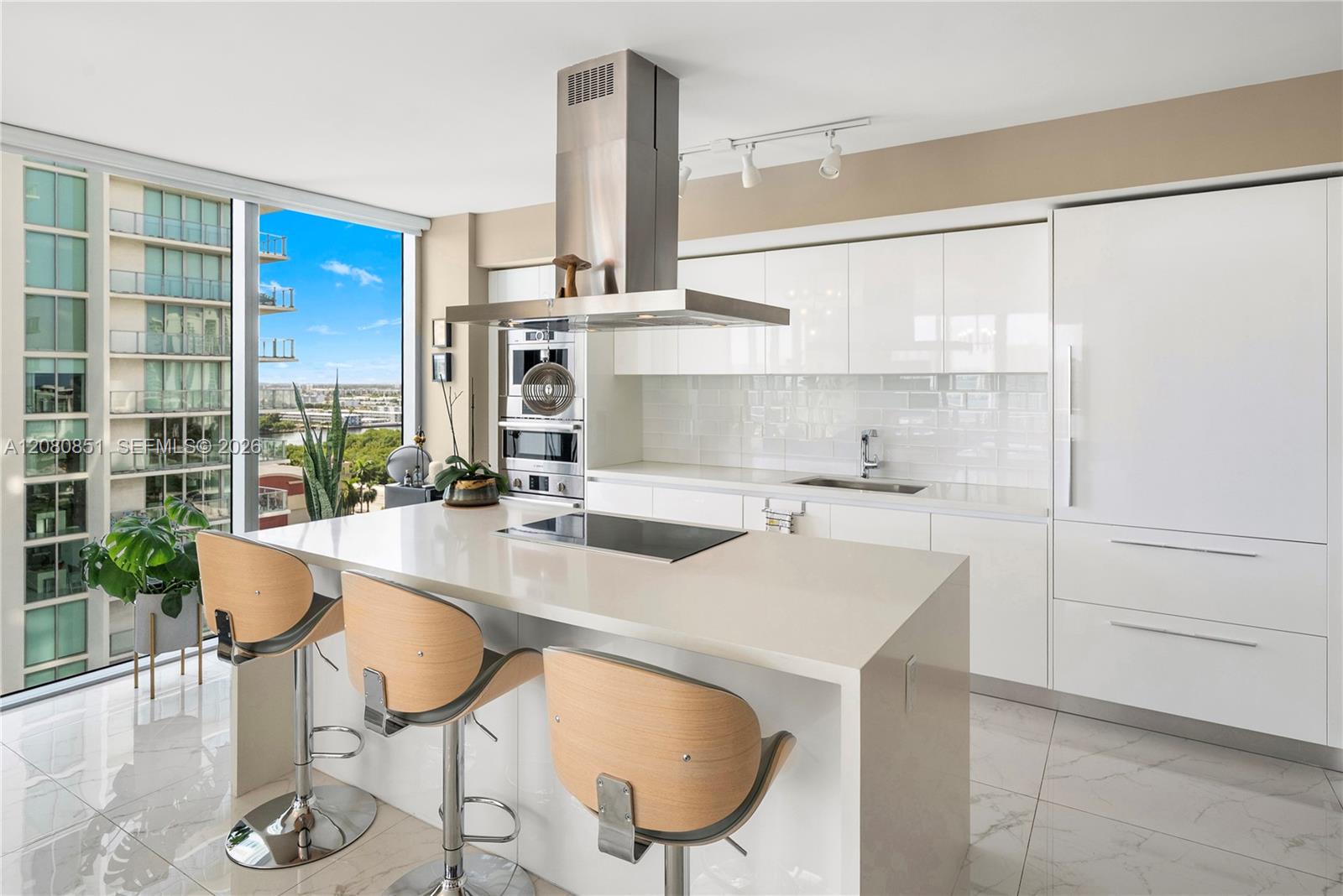 See details 4-1208 3 / 4 1892 sq. ft. $ 2026-08-31 0 Photo