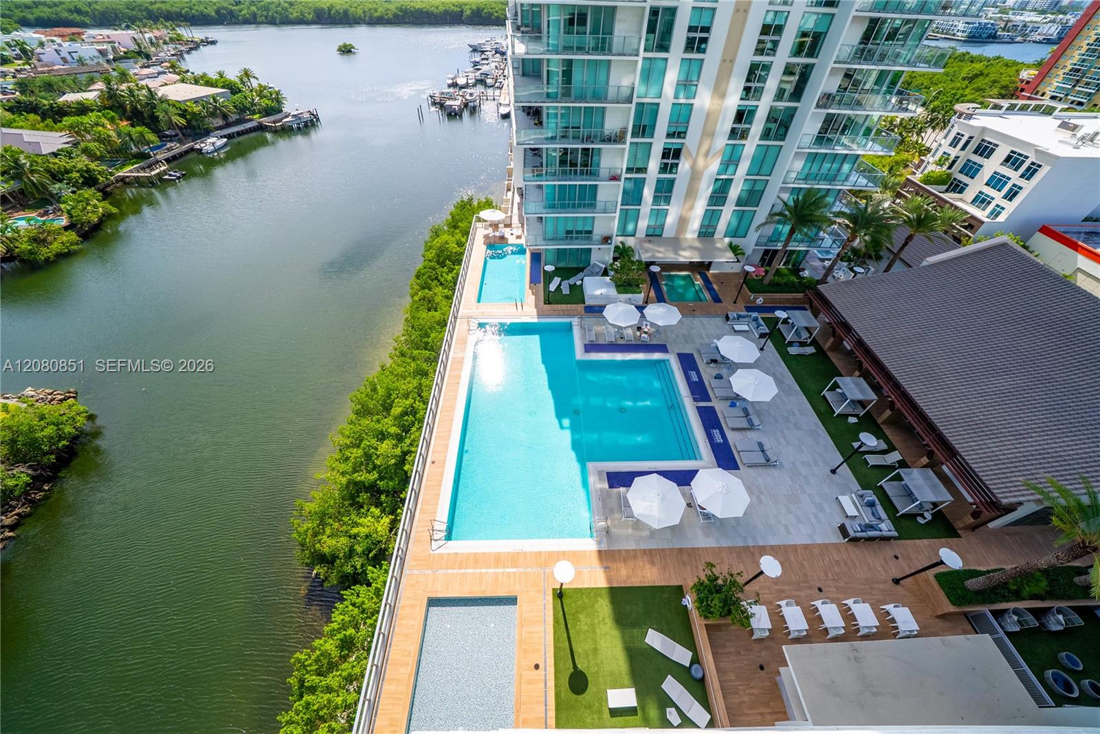 See details 4-1208 3 / 4 1892 sq. ft. $ 2026-08-31 0 Photo