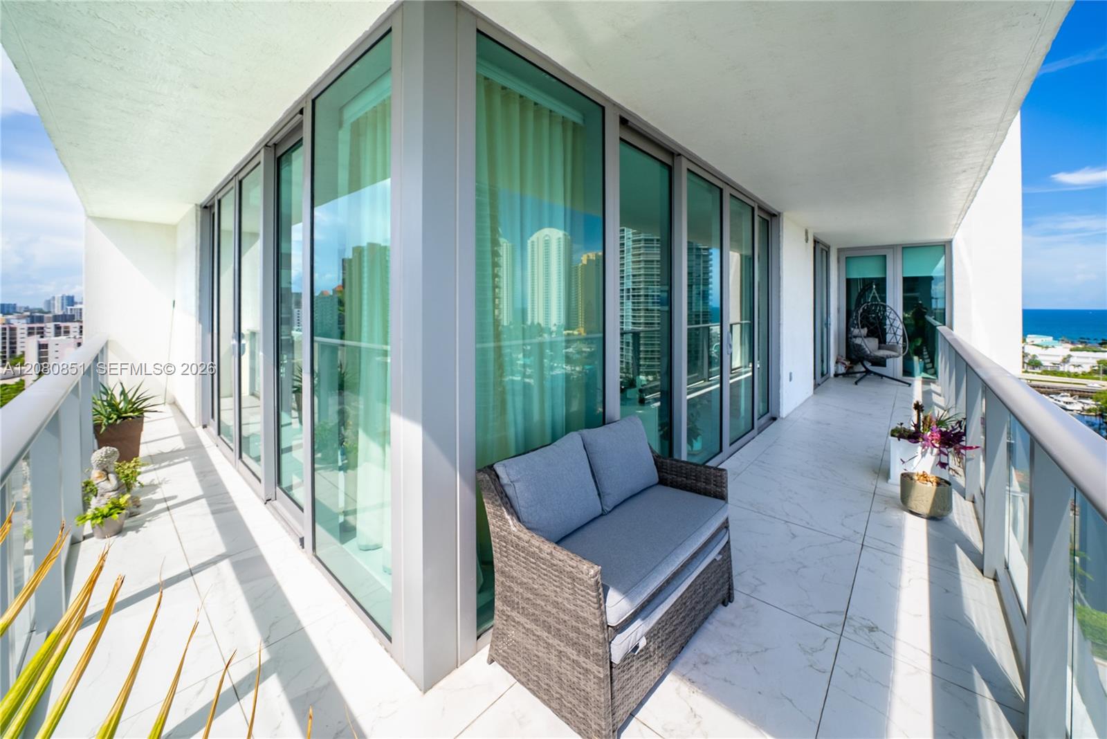 See details 4-1208 3 / 4 1892 sq. ft. $ 2026-08-31 0 Photo