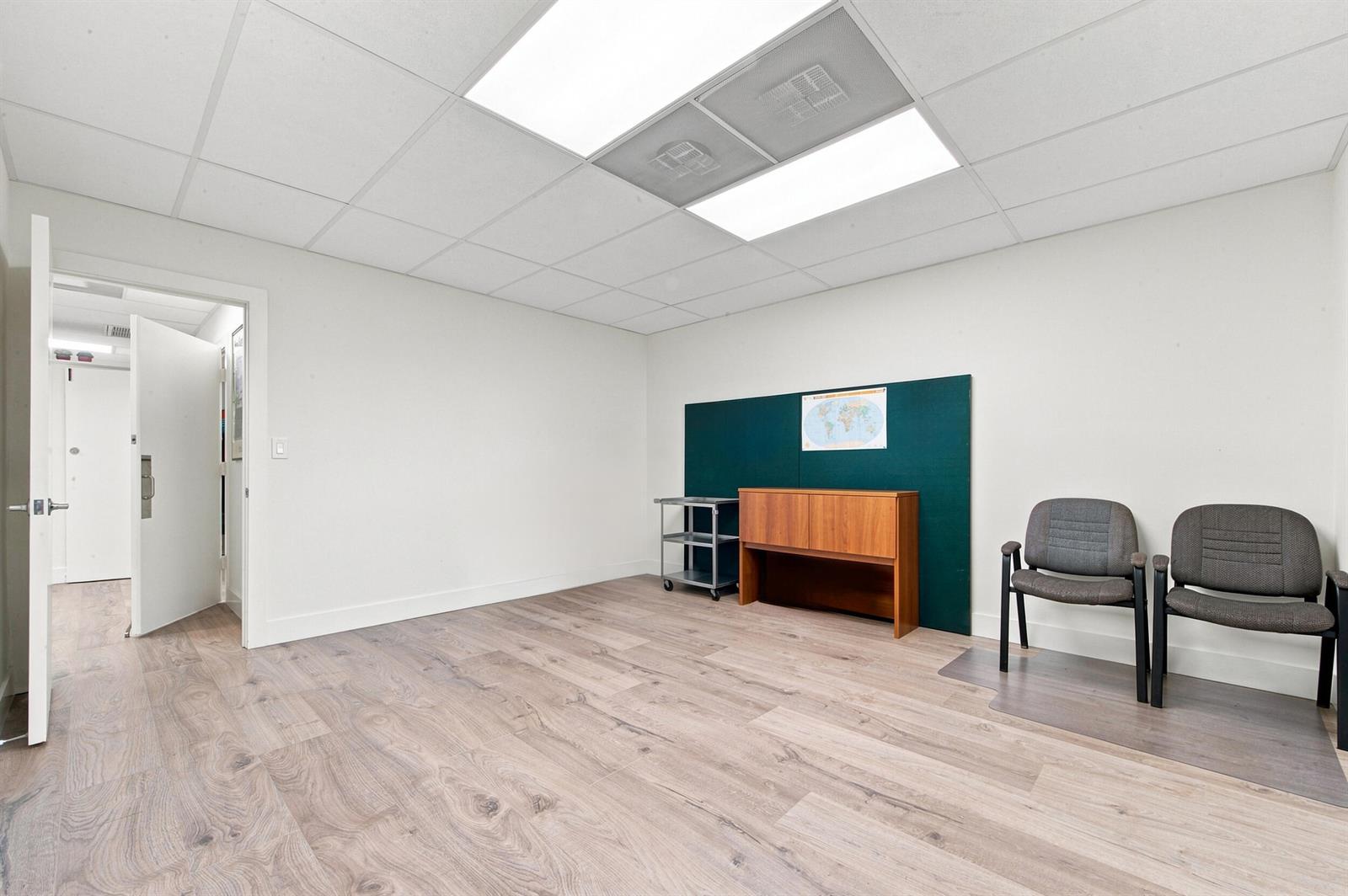 204  / 0  sq. ft. $ 2026-09-15 0 Photo