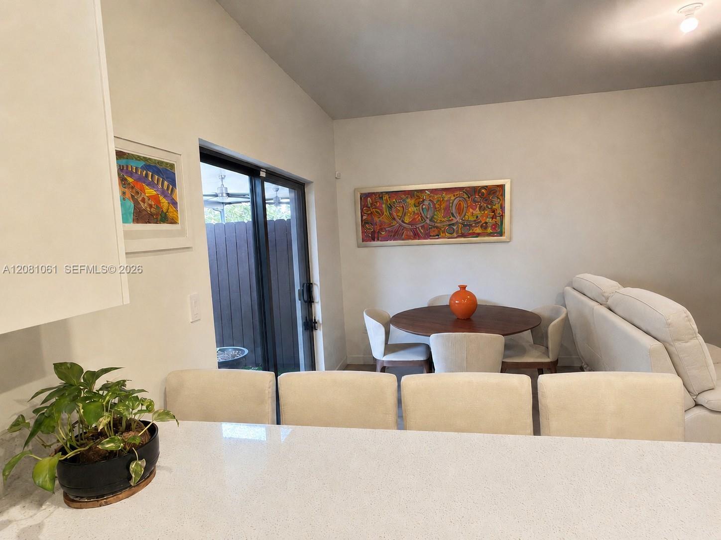 See details 11784 3 / 3 1612 sq. ft. $ 2026-09-01 0 Photo