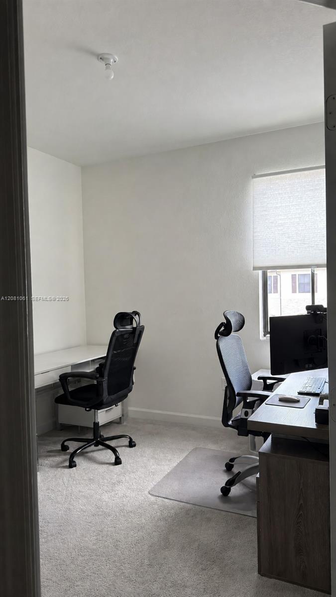 See details 11784 3 / 3 1612 sq. ft. $ 2026-09-01 0 Photo