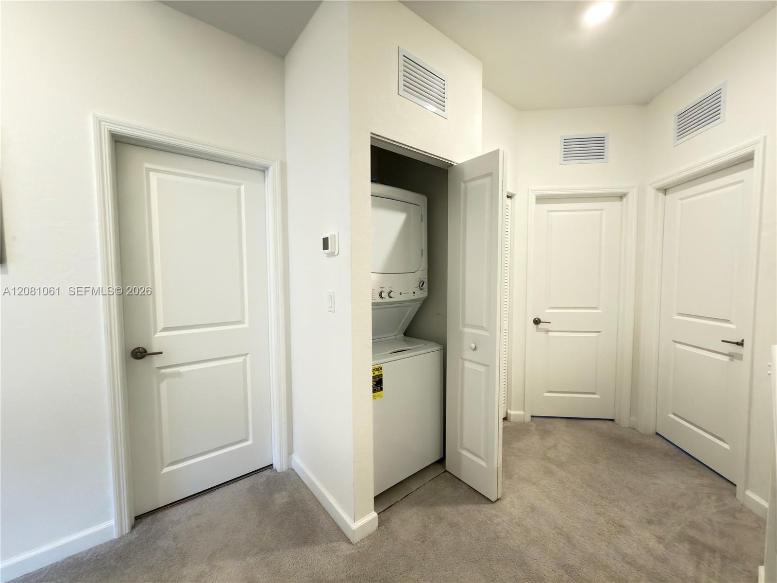 See details 11784 3 / 3 1612 sq. ft. $ 2026-09-01 0 Photo