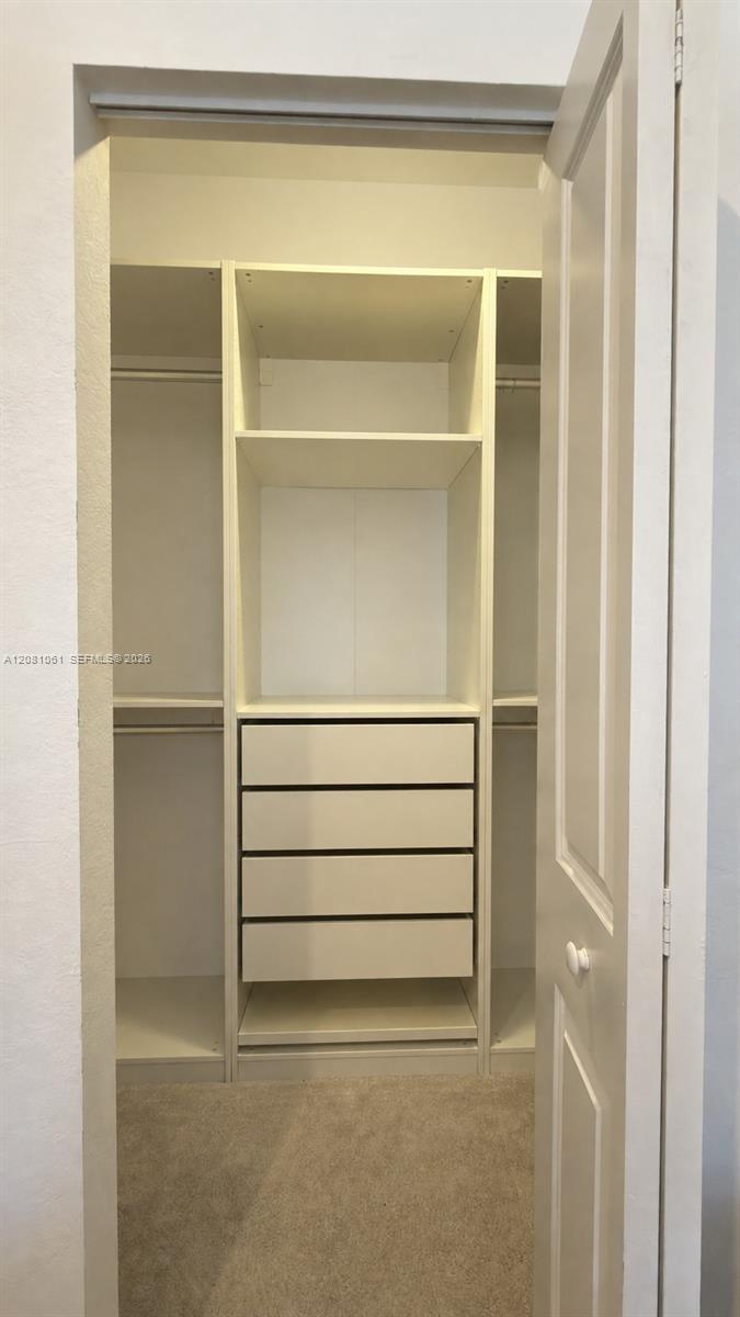See details 11784 3 / 3 1612 sq. ft. $ 2026-09-01 0 Photo