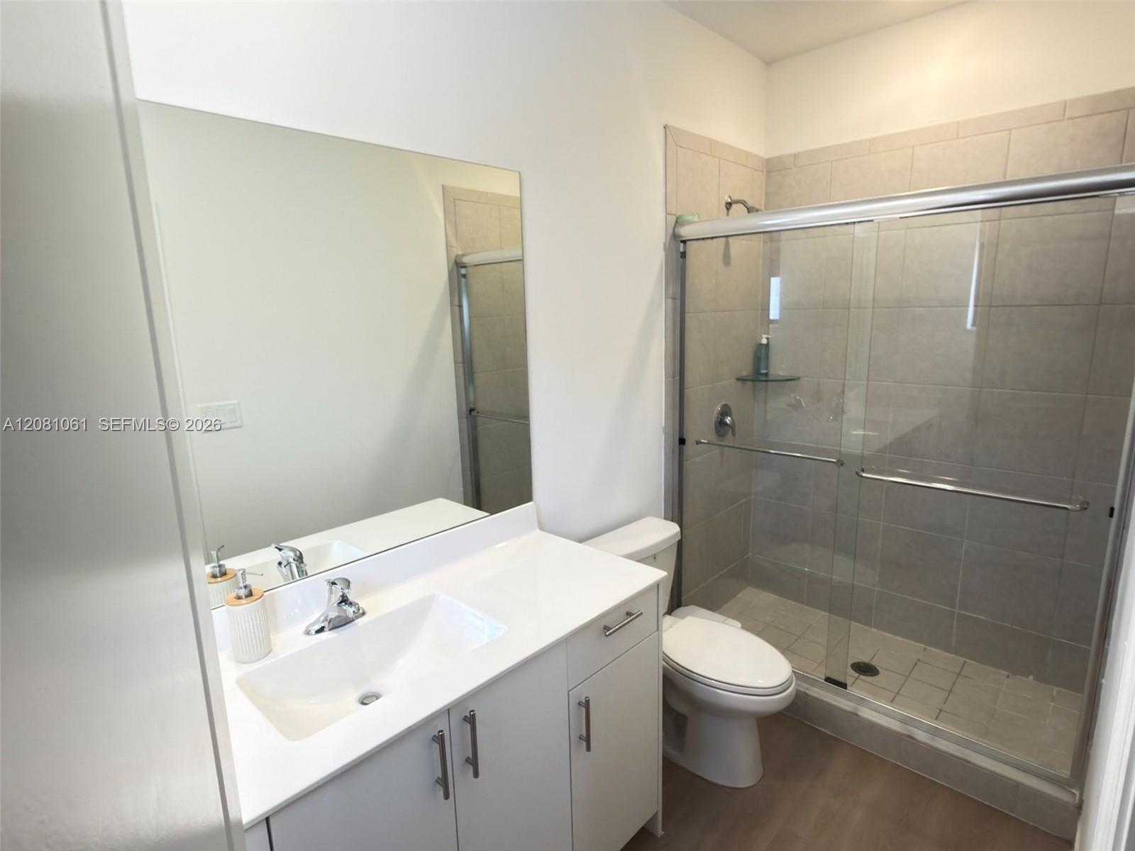 See details 11784 3 / 3 1612 sq. ft. $ 2026-09-01 0 Photo