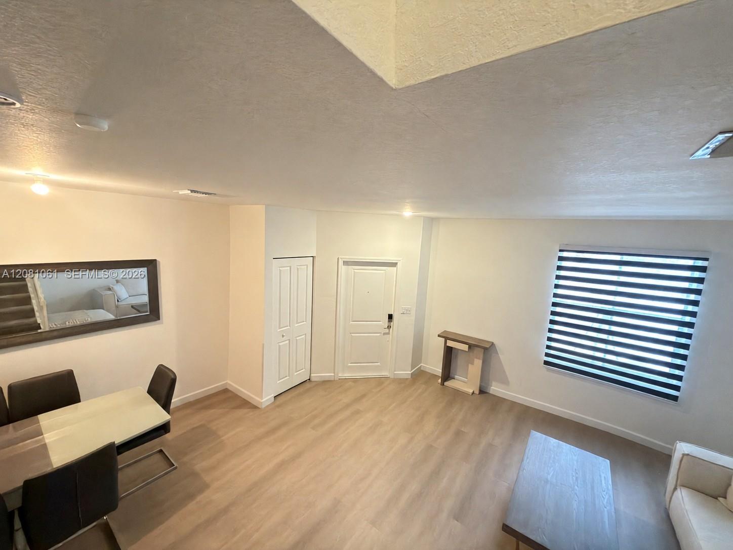 See details 11784 3 / 3 1612 sq. ft. $ 2026-09-01 0 Photo