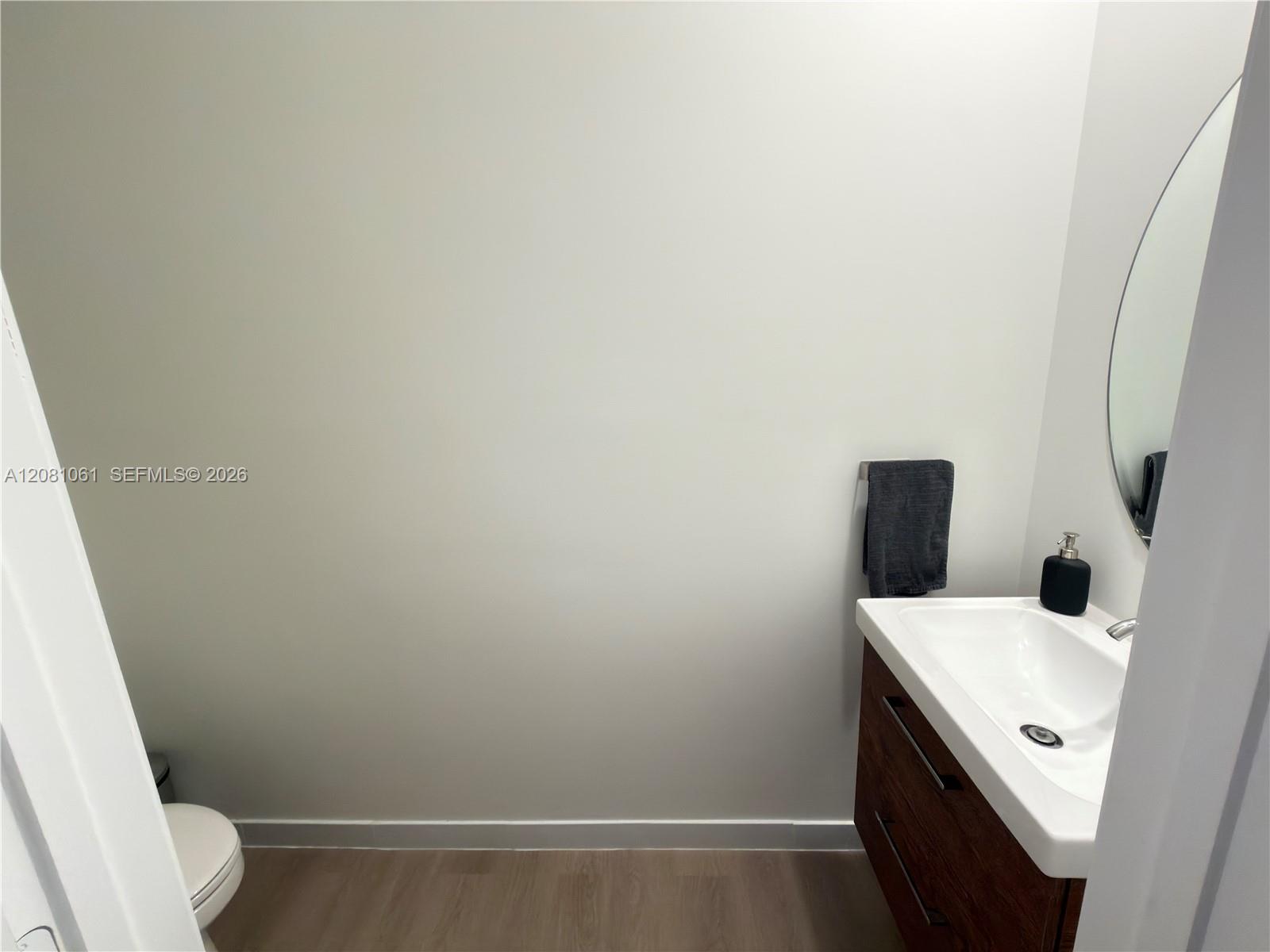 See details 11784 3 / 3 1612 sq. ft. $ 2026-09-01 0 Photo