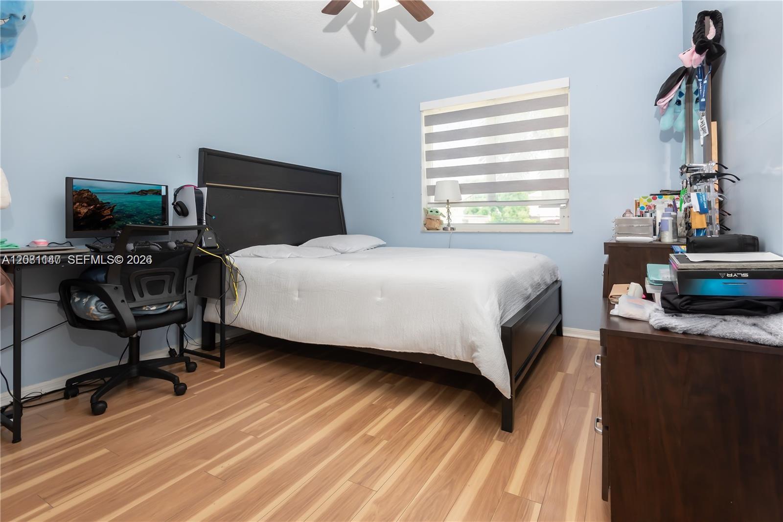 See details 12485 3 / 2 1521 sq. ft. $ 2026-09-09 0 Photo