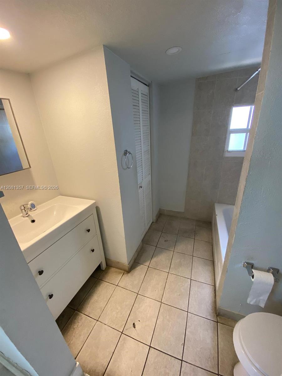 Ver detalles / 1970 sq. ft. $ 2026-09-01 0 foto