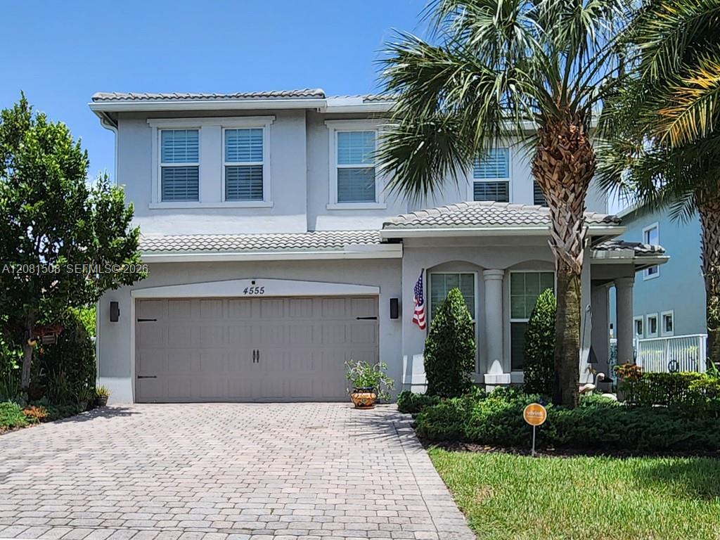 4555 5 / 4 2502 sq. ft. $ 2026-09-01 0 Photo