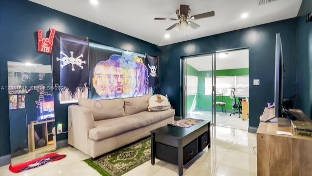 1041 3 / 1 1020 sq. ft. $ 2026-09-01 0 Photo