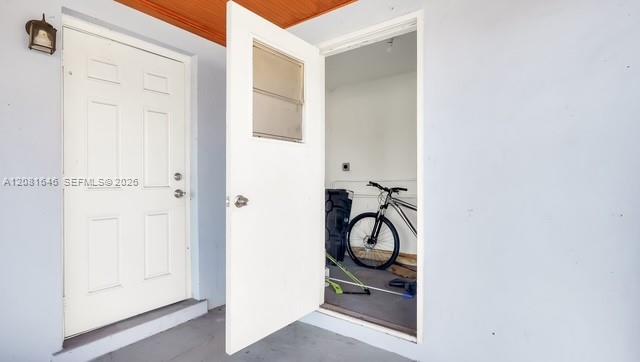 1041 3 / 1 1020 sq. ft. $ 2026-09-01 0 Photo