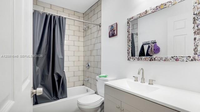 1041 3 / 1 1020 sq. ft. $ 2026-09-01 0 Photo