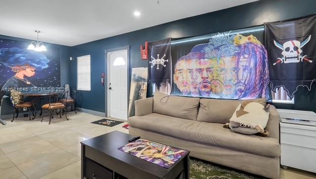 1041 3 / 1 1020 sq. ft. $ 2026-09-01 0 Photo