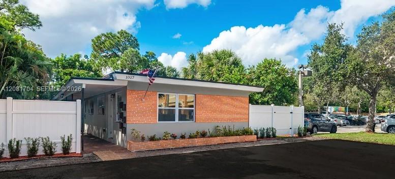 See details / sq. ft. $ 2026-09-01 0 Photo