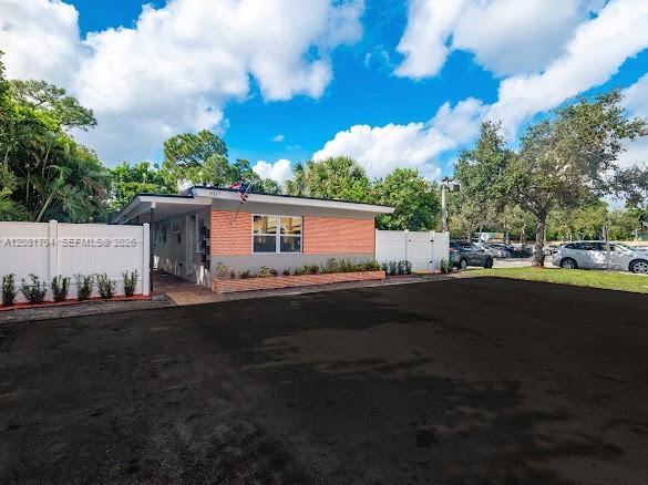 See details / sq. ft. $ 2026-09-01 0 Photo