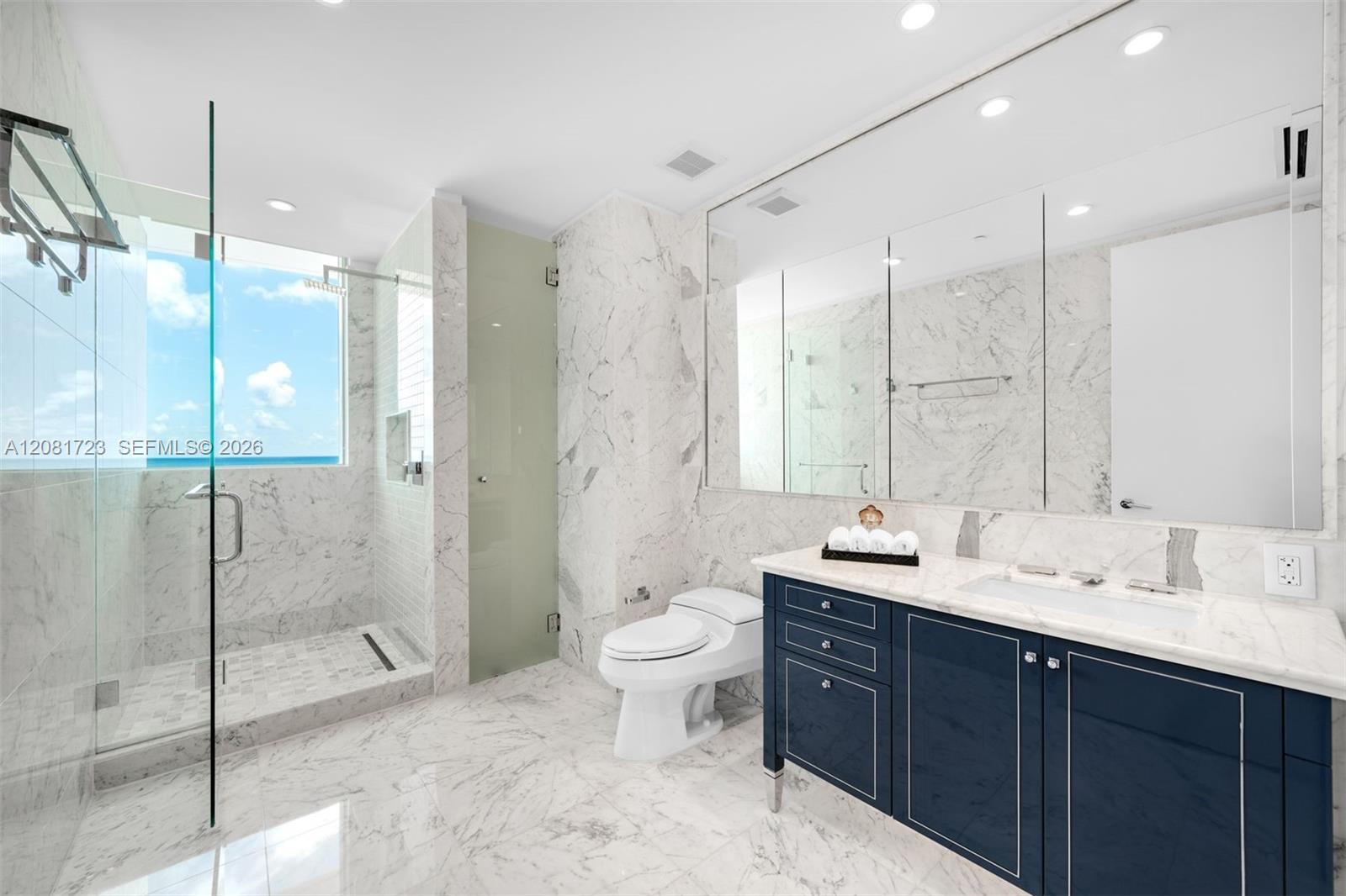 406 5 / 7 5720 sq. ft. $ 2026-09-01 0 Photo