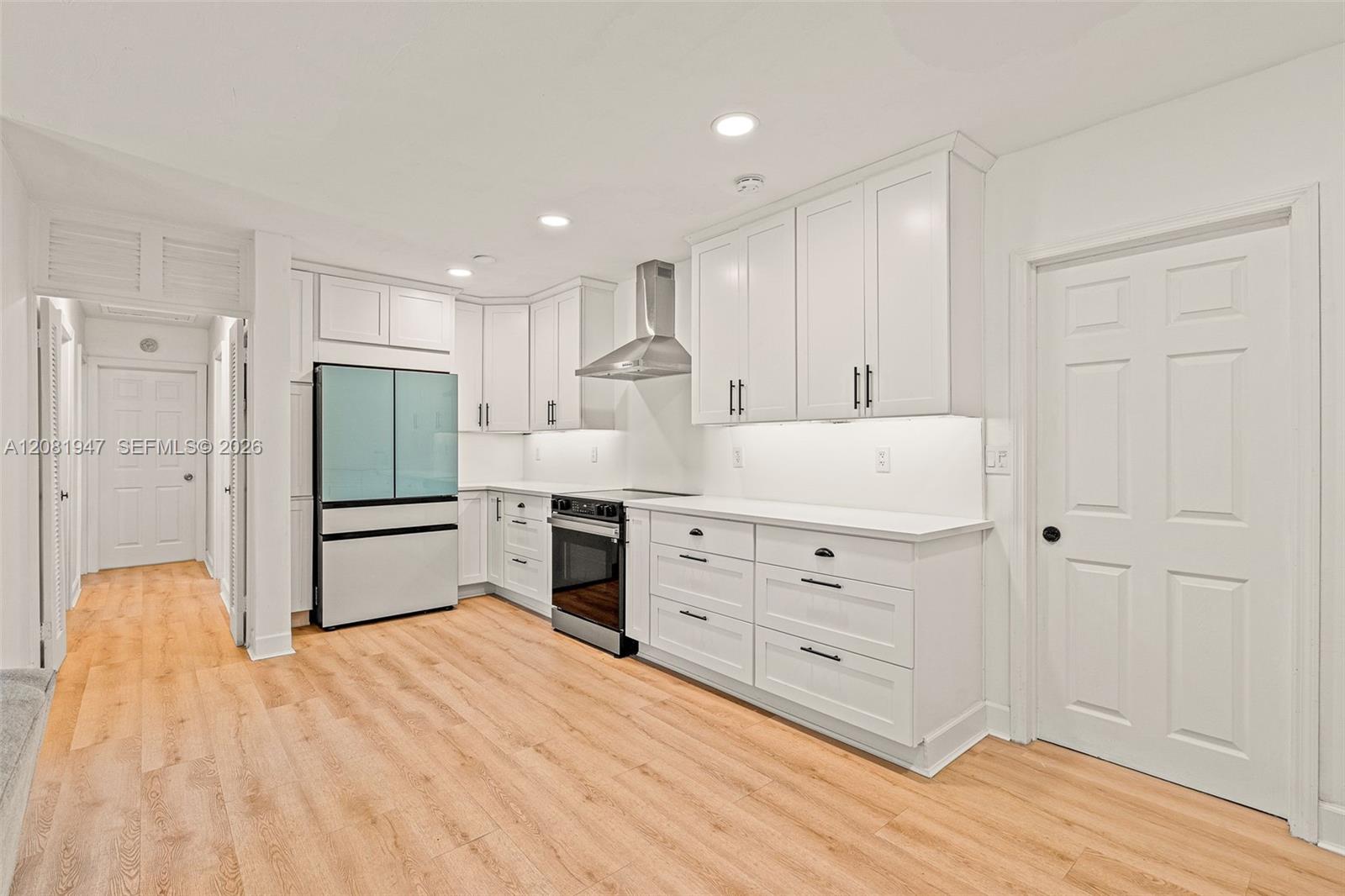   /  1760 sq. ft. $ 2026-09-02 0 foto