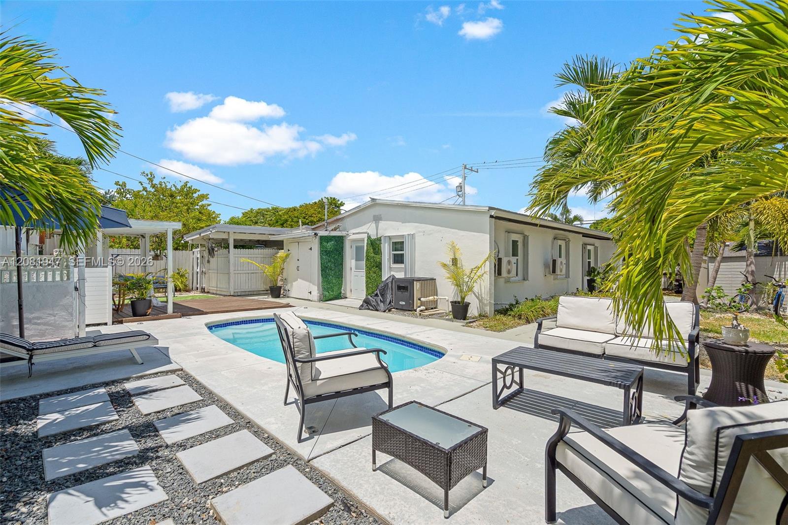   /  1760 sq. ft. $ 2026-09-02 0 foto