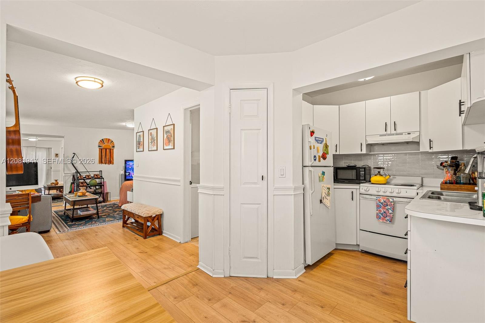   /  1760 sq. ft. $ 2026-09-02 0 foto