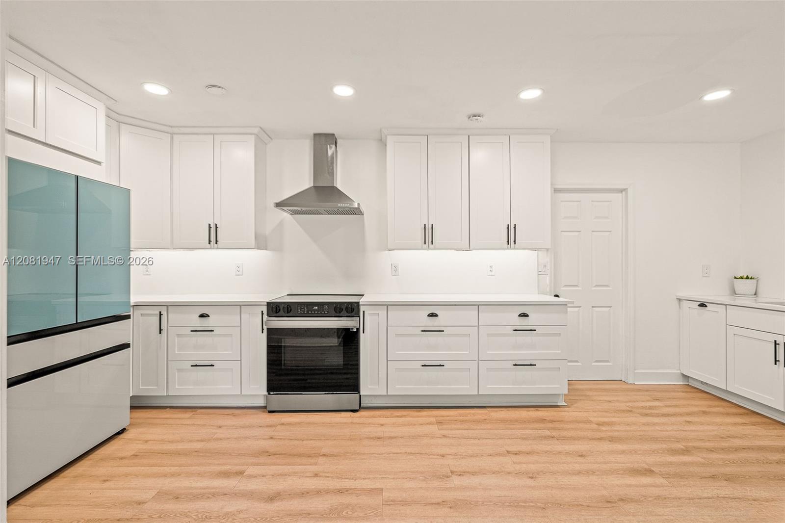   /  1760 sq. ft. $ 2026-09-02 0 foto