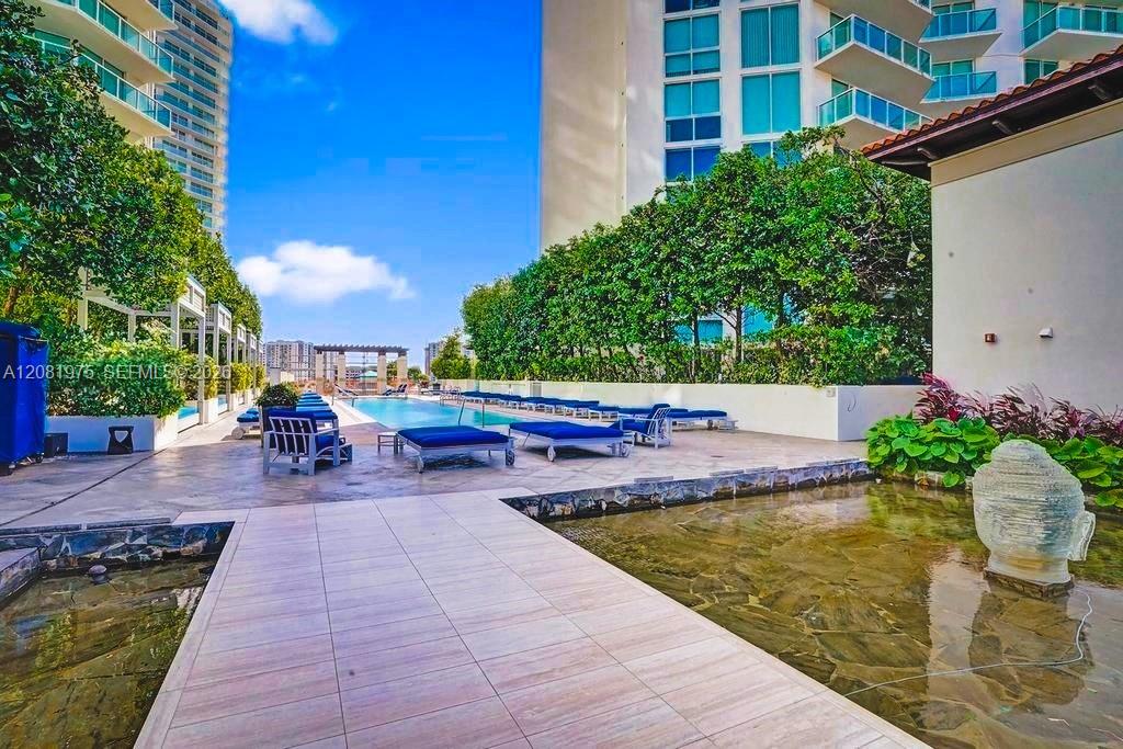 Photo 40 of Sunny Isles Blvd