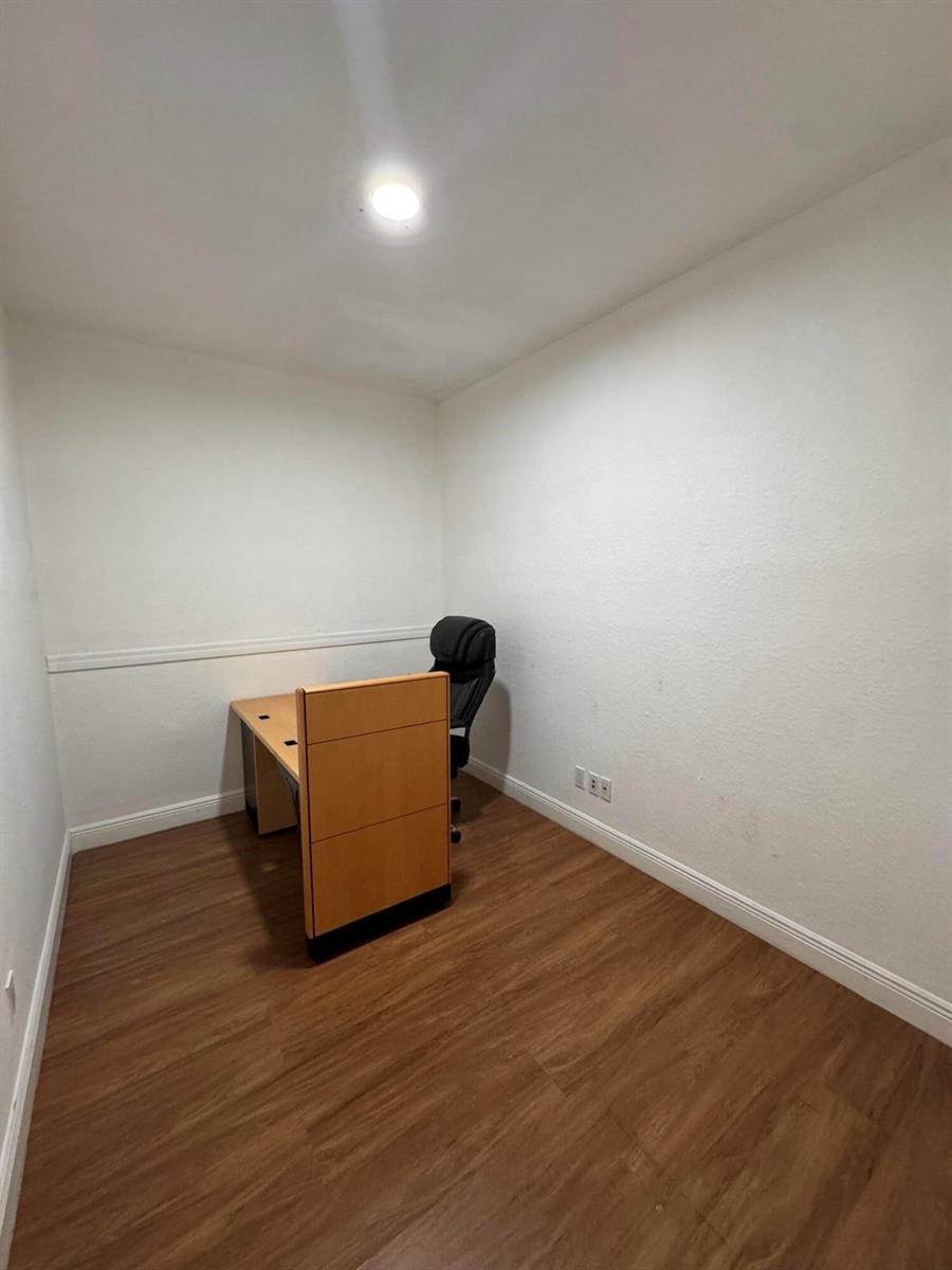   / 0  sq. ft. $ 2026-09-15 0 Photo