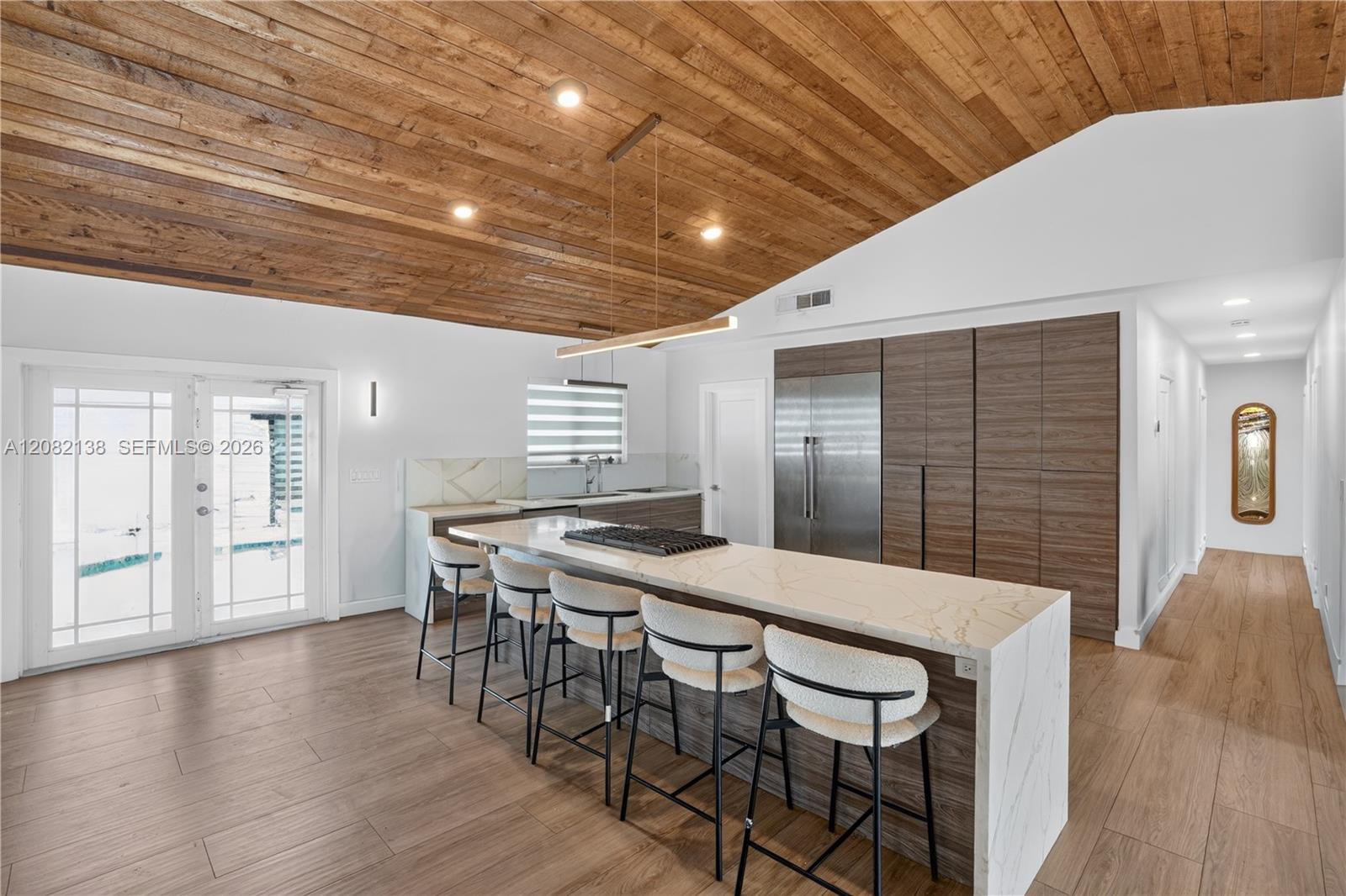 Ver detalles 34850 5 / 4 3461 sq. ft. $ 2026-09-02 0 foto