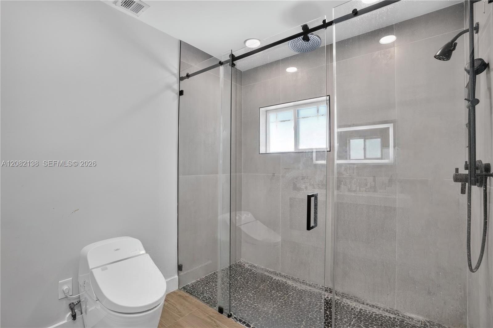 Ver detalles 34850 5 / 4 3461 sq. ft. $ 2026-09-02 0 foto