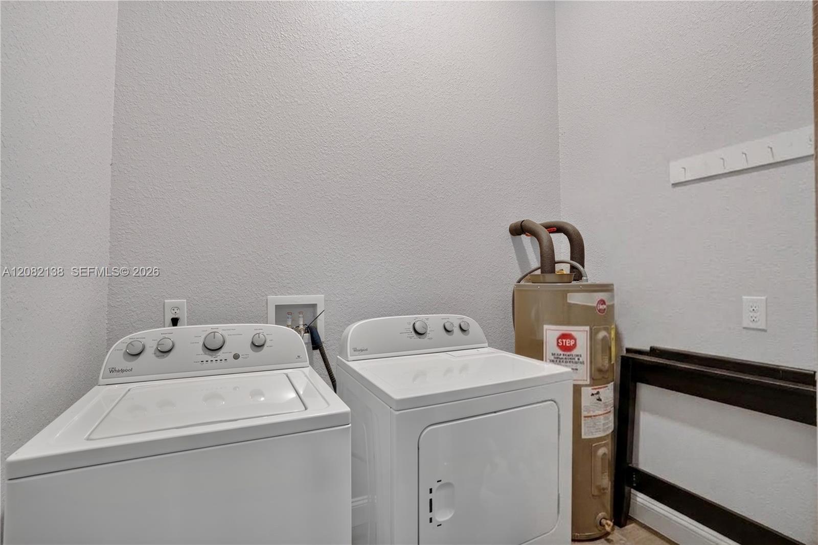Ver detalles 34850 5 / 4 3461 sq. ft. $ 2026-09-02 0 foto