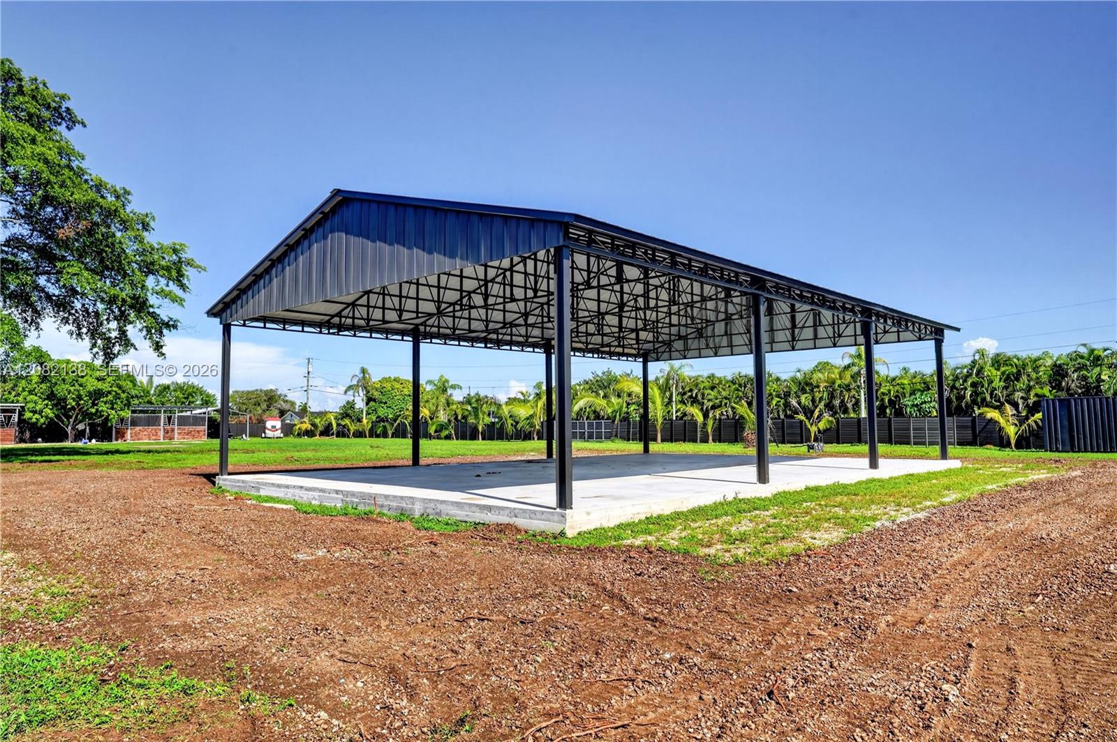 Ver detalles 34850 5 / 4 3461 sq. ft. $ 2026-09-02 0 foto