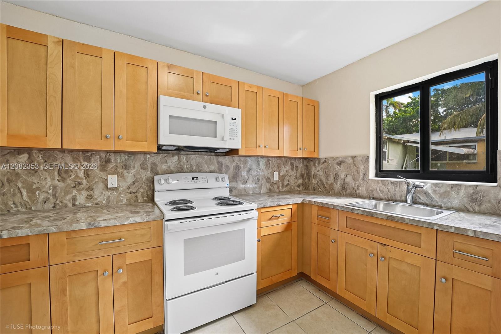 See details / 2138 sq. ft. $ 2026-09-02 0 Photo