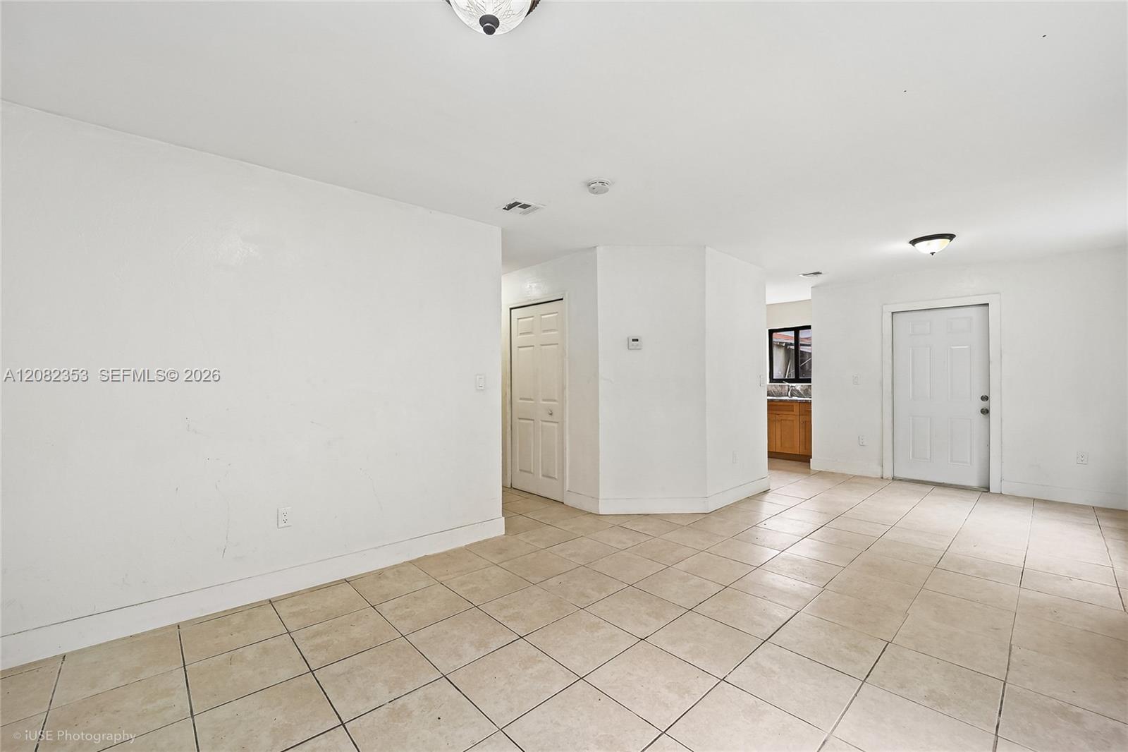 See details / 2138 sq. ft. $ 2026-09-02 0 Photo