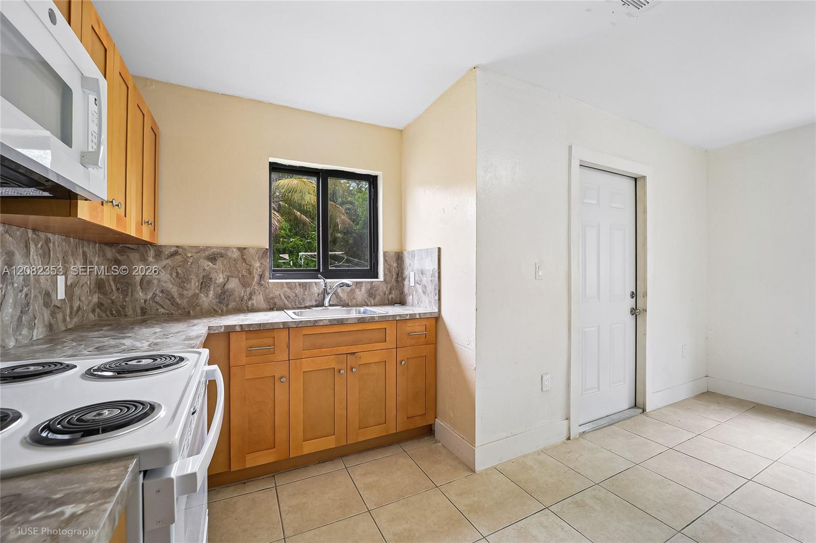 See details / 2138 sq. ft. $ 2026-09-02 0 Photo
