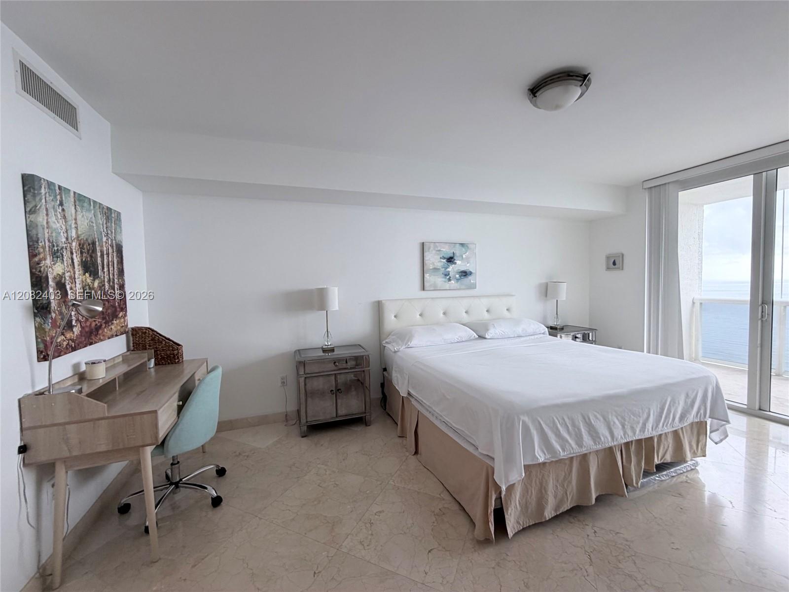 See details 4202 3 / 3 1841 sq. ft. $ 2026-09-02 0 Photo