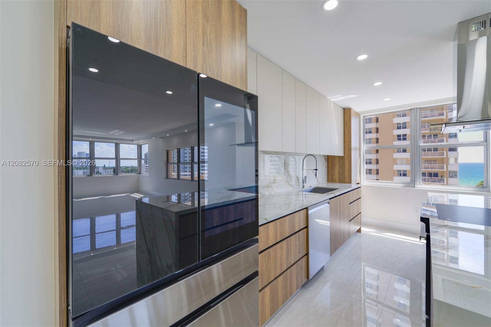 See details 8Q 3 / 3 1740 sq. ft. $ 2026-09-02 0 Photo