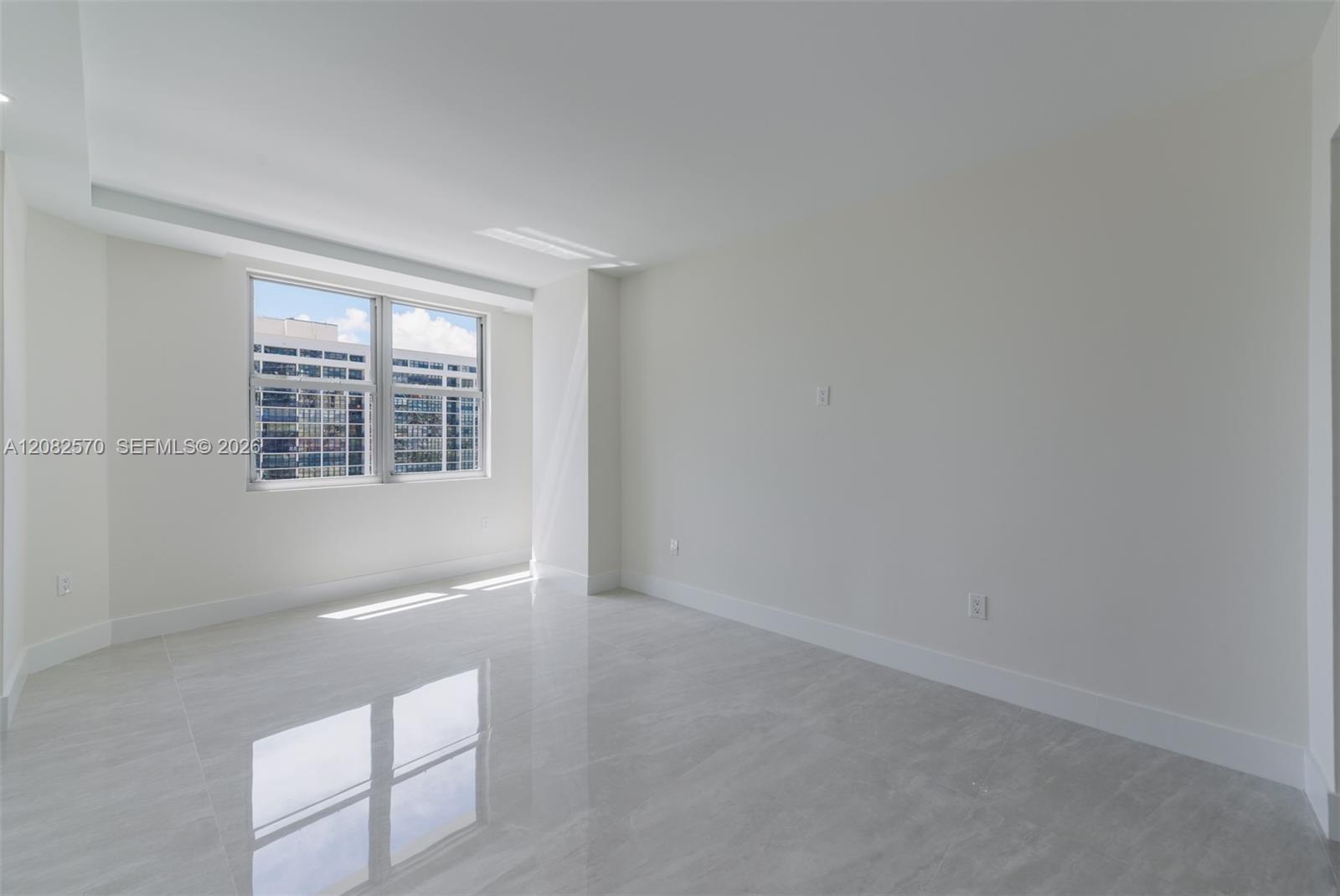 See details 8Q 3 / 3 1740 sq. ft. $ 2026-09-02 0 Photo