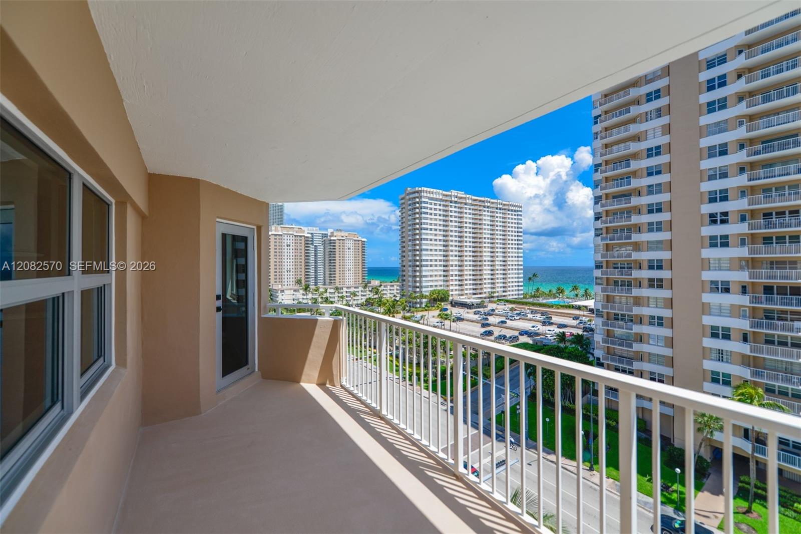 See details 8Q 3 / 3 1740 sq. ft. $ 2026-09-02 0 Photo