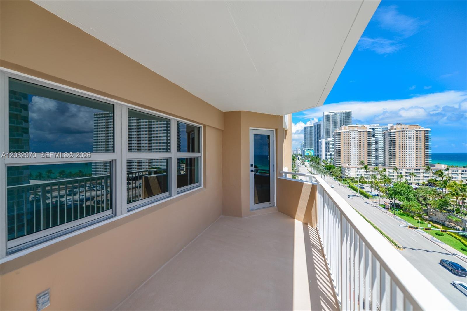 See details 8Q 3 / 3 1740 sq. ft. $ 2026-09-02 0 Photo