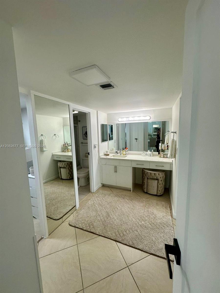 See details 1114 2 / 2 1331 sq. ft. $ 2026-09-03 0 Photo