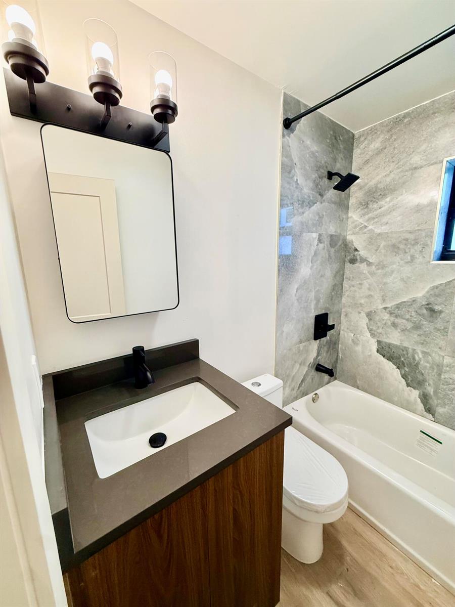 Ver detalles / 0 798 sq. ft. $ 2026-09-05 0 foto