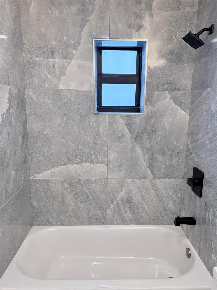 Ver detalles / 0 798 sq. ft. $ 2026-09-05 0 foto