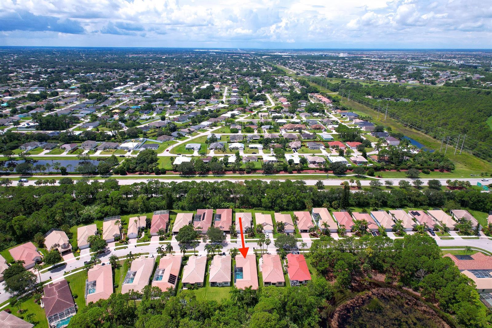 Ver detalles 775 3 / 3 1889 sq. ft. $ 2026-09-04 0 foto