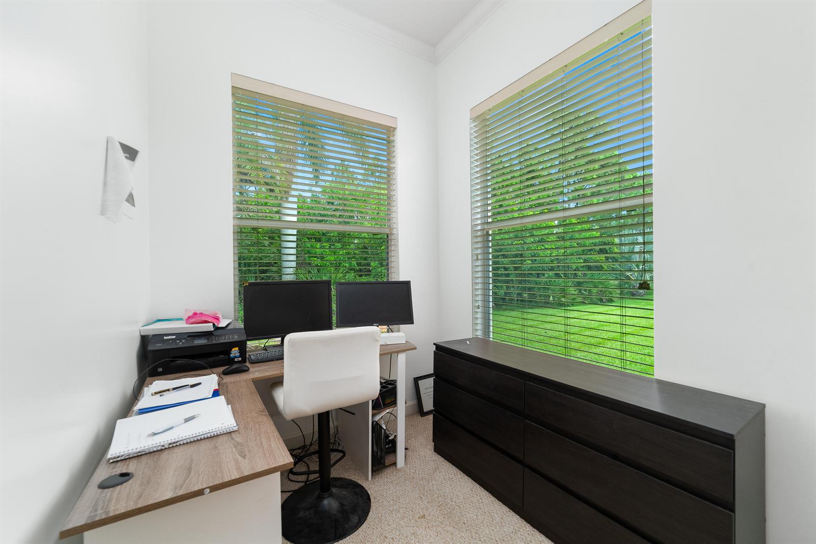 Ver detalles 775 3 / 3 1889 sq. ft. $ 2026-09-04 0 foto