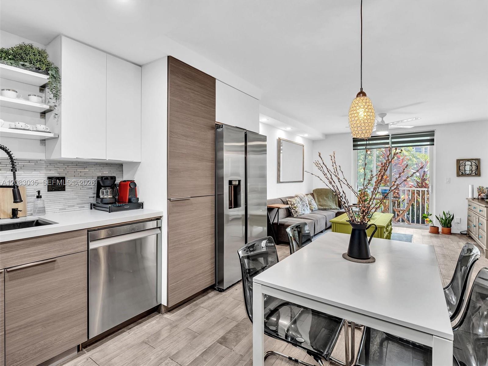 See details 102 1 / 1 686 sq. ft. $ 2026-09-03 0 Photo
