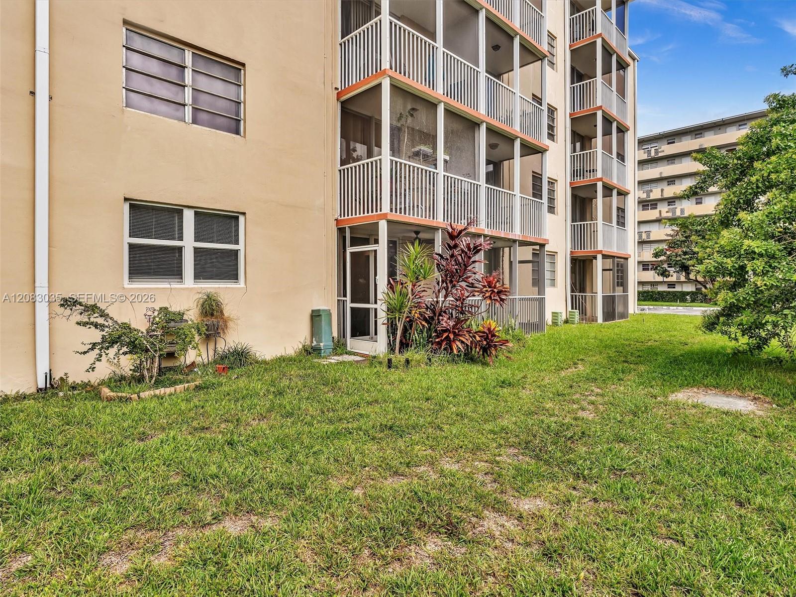 See details 102 1 / 1 686 sq. ft. $ 2026-09-03 0 Photo