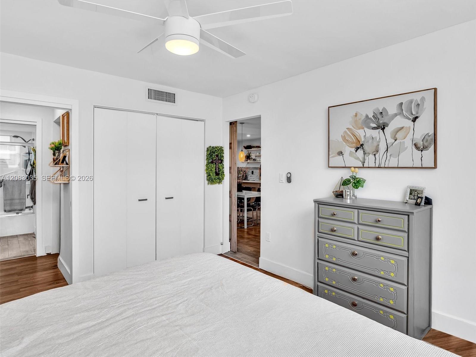 See details 102 1 / 1 686 sq. ft. $ 2026-09-03 0 Photo