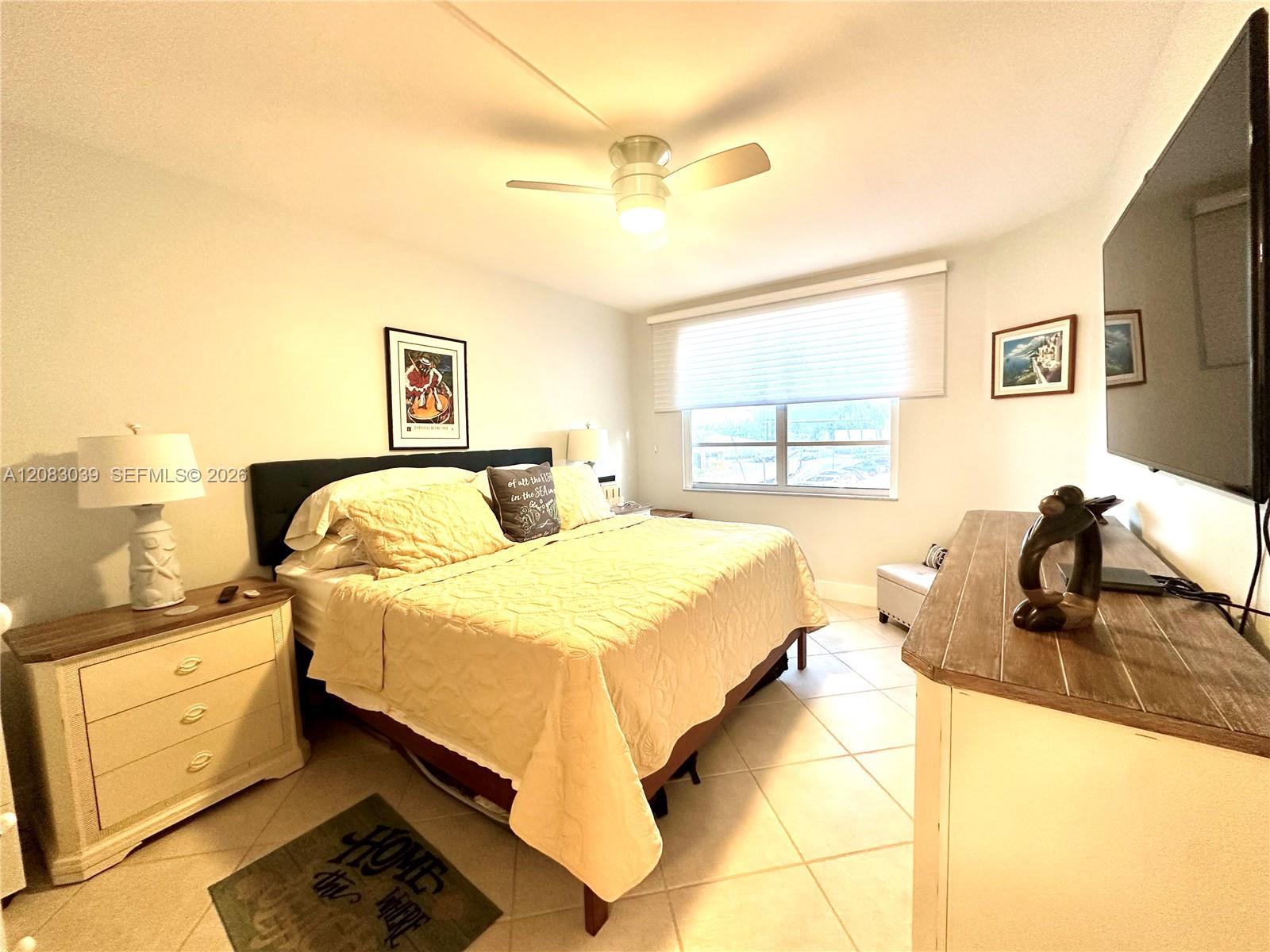 Ver detalles 2C 1 / 2 870 sq. ft. $ 2026-09-03 0 foto